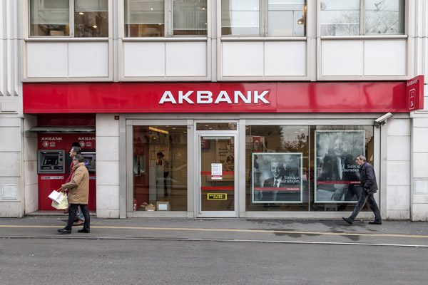 akbank-1132x670.jpg